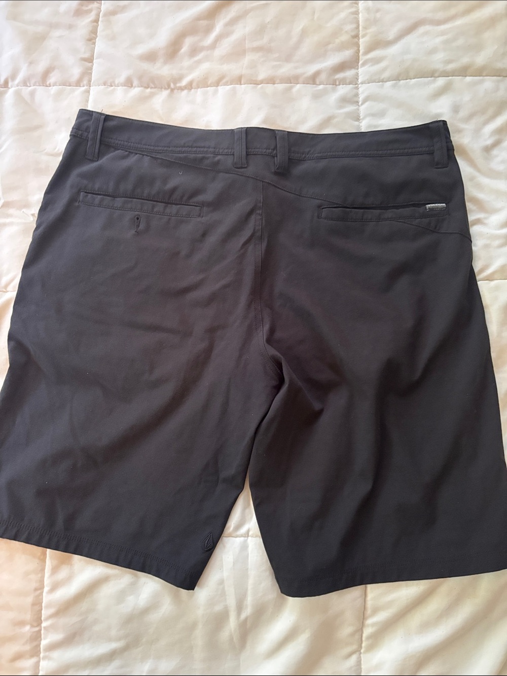 Volcom Shorts - Picture 5 of 6